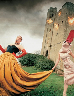 Isabella Blow & Alexander McQueen: Μια αξεπέραστη φιλία από τον χώρο της μόδας επιστρέφει στη μεγάλη οθόνη