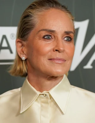 Η Sharon Stone επιστρέφει στους πιο εμβληματικούς ρόλους της καριέρας της