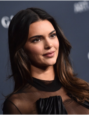 Kendall Jenner - Jacob Elordi: Το κοινό ταξίδι στη Χαβάη και η επιβεβαίωση ενός love story που μας αρέσει πολύ