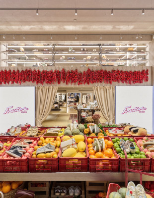 Η Golden Goose δημιούργησε το απόλυτο fruity σκηνικό στην Αθήνα μέσα από την πιο αυθεντική ιταλική εμπειρία