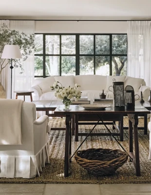 Το απόλυτο blending παλιού και σύγχρονου design κλέβει τις εντυπώσεις σε αυτήν την κατοικία στην Προβηγκία