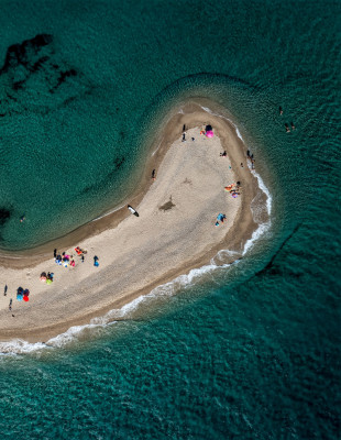 Οι 5+1 πιο όμορφες παραλίες της Χαλκιδικής για να επισκεφτείτε πριν τη high-season