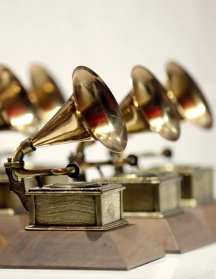 Grammy Awards 2027: Οι μεγάλες αλλαγές που φέρνουν τη νέα εποχή στα μουσικά βραβεία