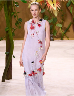 Chanel Fall 2026 Haute Couture: Η νέα εποχή της κομψότητας μέσα από το δημιουργικό βλέμμα του Matthieu Blazy