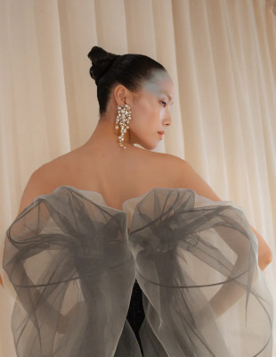 Schiaparelli Haute Couture: Ο Daniel Roseberry χάρισε ένα εκπληκτικό runway show στην έναρξη της Paris Couture Week