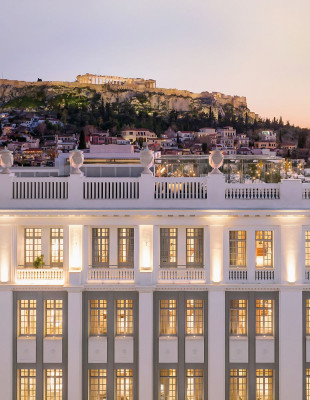Όλα τα φώτα στραμμένα στην Αθήνα: Ποιο είναι το No. 1 City Hotel στην πρωτεύουσα, No. 5 στην Ευρώπη και στα 100 καλύτερα ξενοδοχεία του κόσμου;