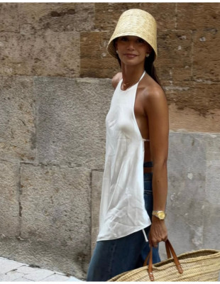 Hello August: Τα summer looks που αξίζει να προσθέσετε στη βαλίτσα των διακοπών σας