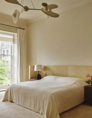 Cozy bedroom: Τα essentials που θα κάνουν το υπνοδωμάτιό σας πιο ζεστό αυτό το φθινόπωρο