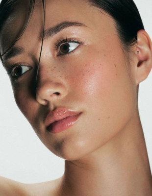 Το concealer δεν είναι μόνο για τους μαύρους κύκλους: 5 τρόποι να το χρησιμοποιήσετε αλλιώς