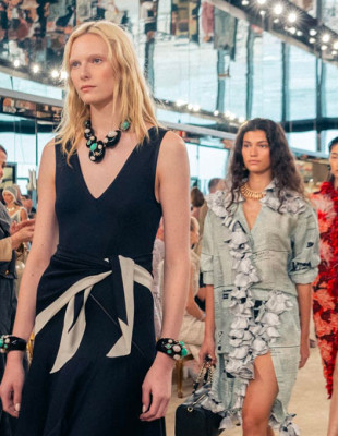 Ο οίκος Chanel επιστρέφει στο Deauville για τη συλλογή Cruise 2027-2028