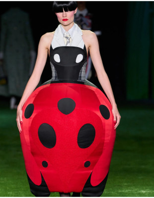 SS2027: Ο μαγικός κήπος του Thom Browne στο εντυπωσιακό φινάλε της New York Fashion Week