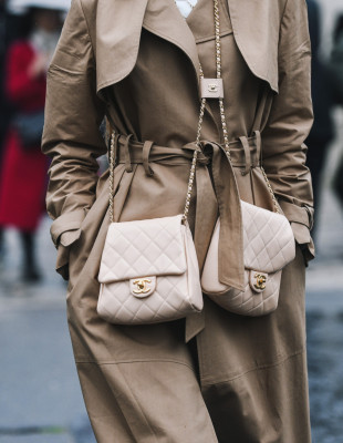 10 καμπαρντίνες που θα ανανεώσουν τα fall looks σας