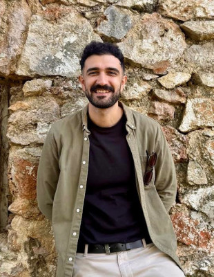 SKG Stories: Για τον Στέφανο Αλεξιάδη, η μυστηριακή ατμόσφαιρα της Θεσσαλονίκης την κάνει το ιδανικό σκηνικό για να ξεδιπλωθεί ένα θρίλερ