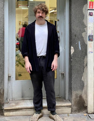 Face to Face με τον Phillip Reeves: «Η τέχνη είναι ένα καταφύγιο από τον υπαρξιακό αγώνα της επιβίωσης»