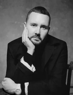 Kim Jones: Η μεγάλη επιστροφή με το δικό του brand και ένα νέο κεφάλαιο στη μόδα