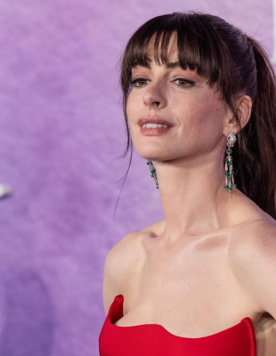Μόλις ανακαλύψαμε τα πιο hot diet & fitness tips της Anne Hathaway για μία καλλίγραμμη σιλουέτα