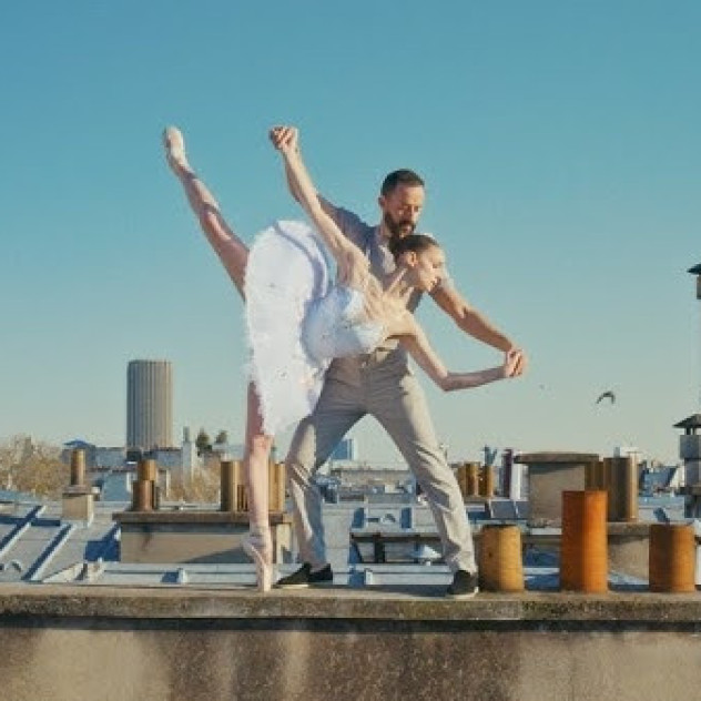 Η θριαμβευτική επιστροφή της Céline Dion στο Παρίσι