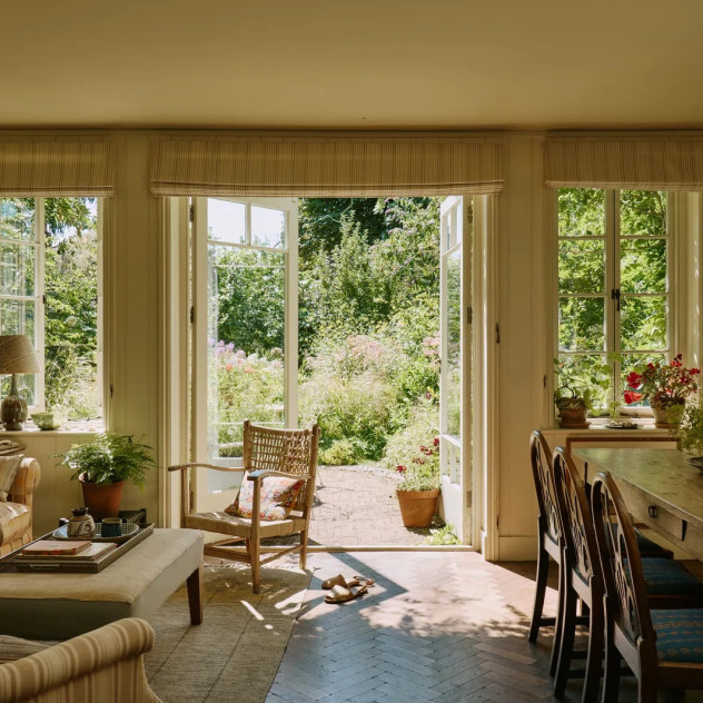 Ένα αυθεντικό cottage στο Richmond που αποθεώνει το vintage design και τη φυσική αρμονία