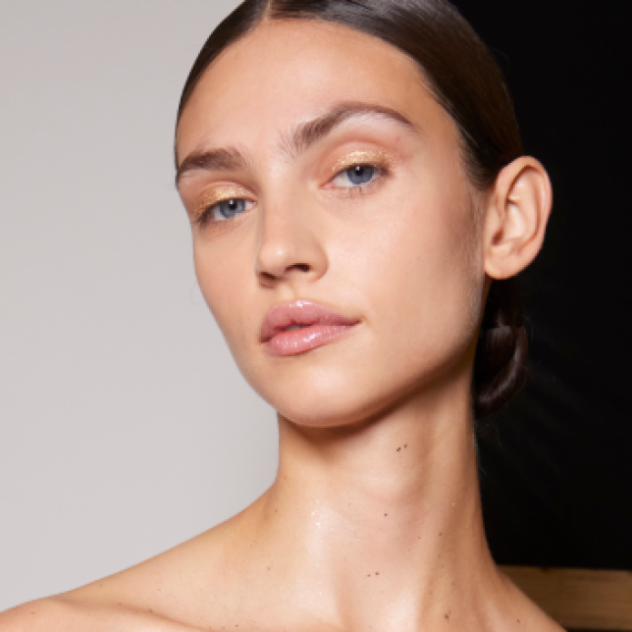 Η καινούρια ιδιαίτερη τάση στο makeup που πείθει ακόμη και τα clean girls να τη δοκιμάσουν