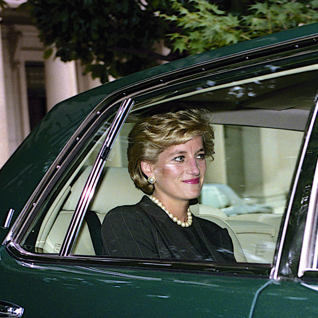 Τα αγαπημένα αντικείμενα της Πριγκίπισσας Diana που μπορούμε να αποκτήσουμε σήμερα