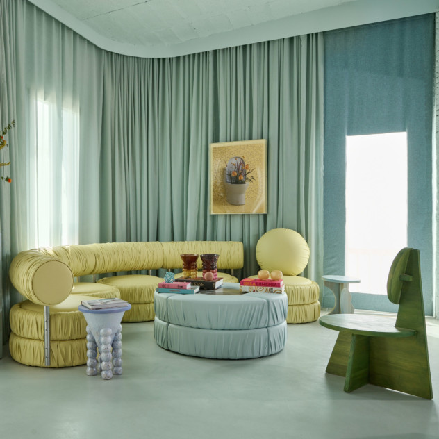 Οι χρωματικοί συνδυασμοί που αντικαθιστούν το floral στο σπίτι την άνοιξη