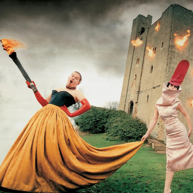 Isabella Blow & Alexander McQueen: Μια αξεπέραστη φιλία από τον χώρο της μόδας επιστρέφει στη μεγάλη οθόνη