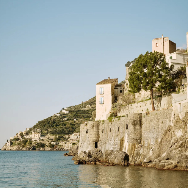To διαμέρισμα στο palazzo του 18ου αιώνα στην Ακτή Αμάλφι μεταμορφώνεται σε ένα διαχρονικό σπίτι γεμάτο φως και ιταλική φινέτσα