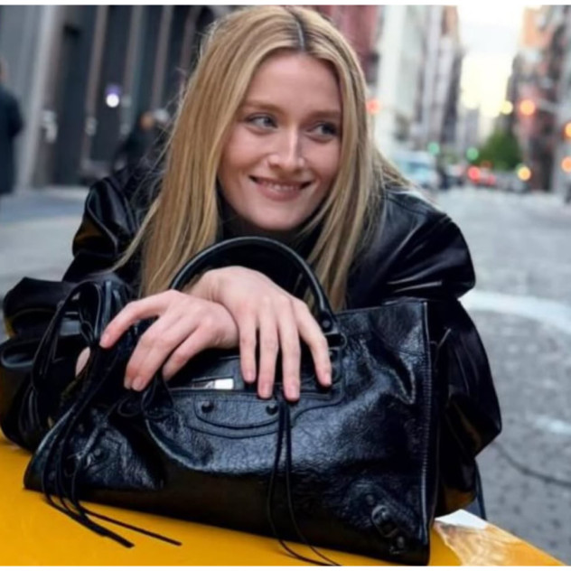 4 iconic designer bags που επιστρέφουν δυναμικά τον φετινό χειμώνα