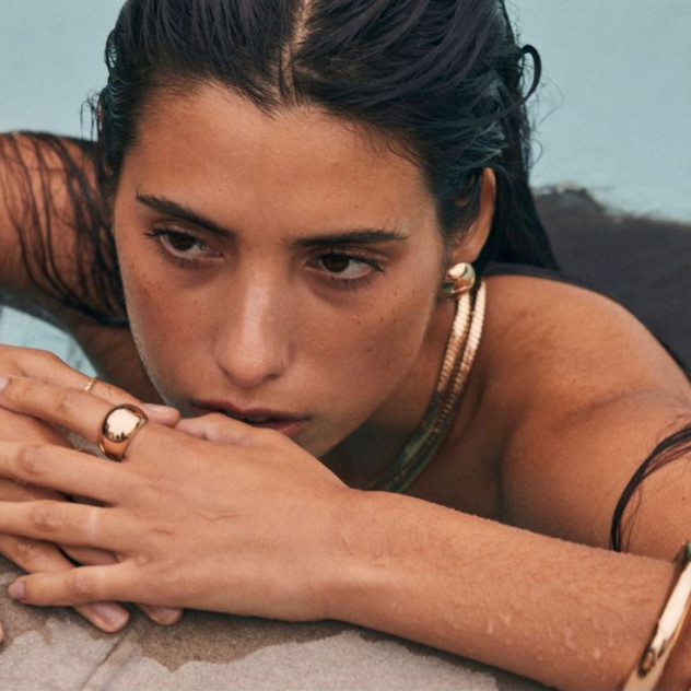 Tan-Friendly Eyeshadows: Οι αποχρώσεις που αναδεικνύουν την ηλιοκαμένη σας επιδερμίδα