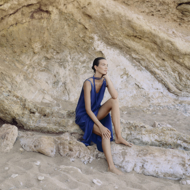 A Gentle Season: Το νέο editorial της LOLA αποτυπώνει την ήρεμη εκδοχή της καλοκαιρινής πολυτέλειας
