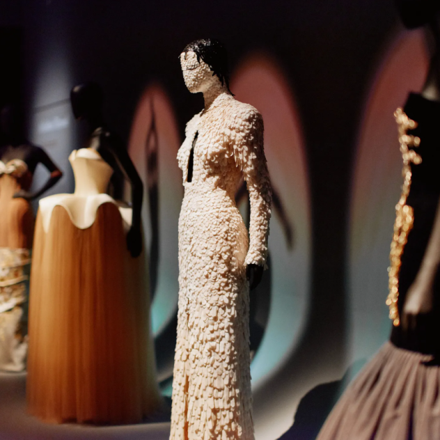 Τα fashion και art exhibitions που γίνονται η αφορμή για το επόμενο ταξίδι σας