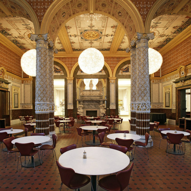 Τα 6+1 πιο εντυπωσιακά museum cafés στον κόσμο όπου η αρχιτεκτονική συναντά την τέχνη και τη γαστρονομία