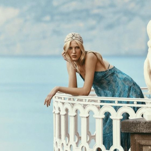 Τα πιο chic χτενίσματα χωρίς θερμότητα που θα σώσουν τα μαλλιά σας τις πιο ζεστές μέρες