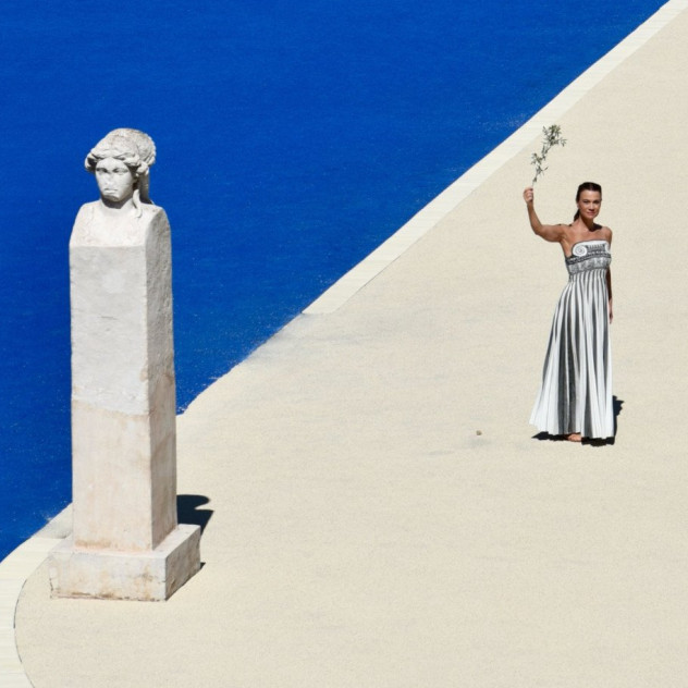 Η Ολυμπιακή Φλόγα άναψε και ετοιμάζεται να ταξιδέψει από την Ελλάδα στο Ντακάρ
