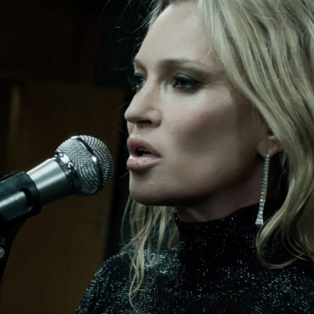 Η Kate Moss πρωταγωνιστεί στη νέα καμπάνια Gucci Primavera