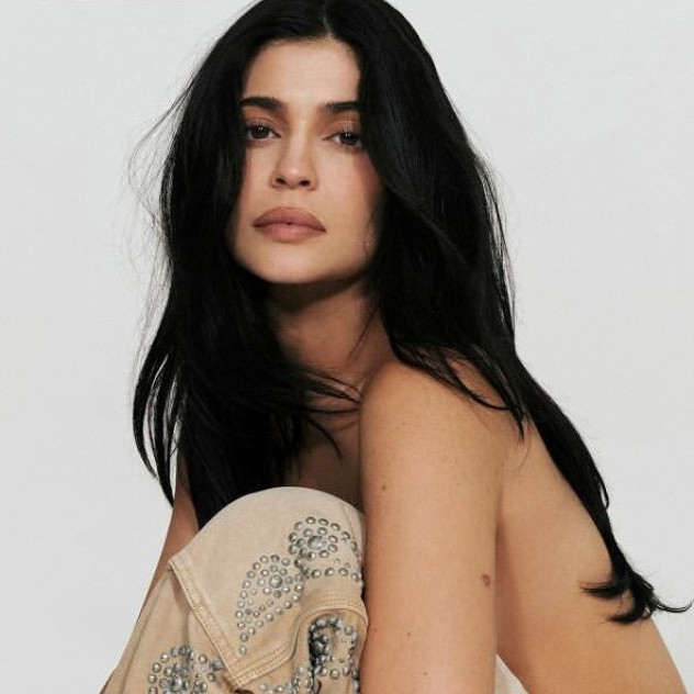 Πώς να πετύχετε το super effortless μακιγιάζ της Kylie Jenner, ιδανικό για κάθε μέρα