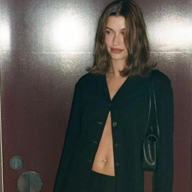 Copy the look: Πώς να υιοθετήσετε το iconic ’90s supermodel style