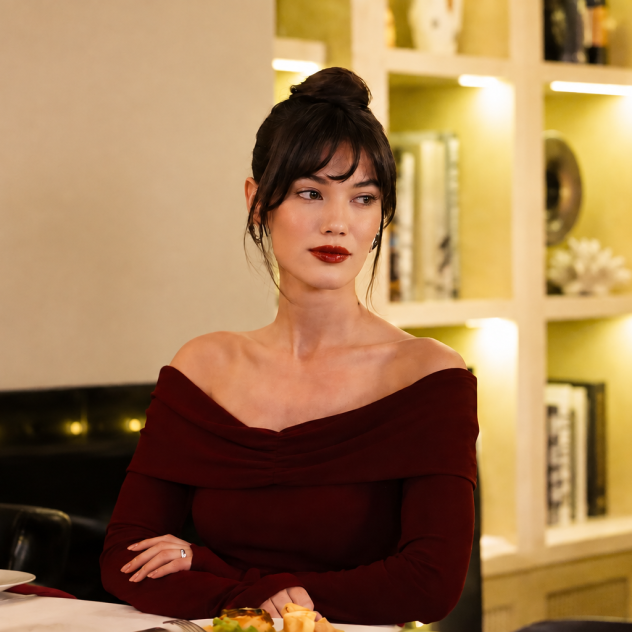 Burgundy lipstick: Τα tips για να φορέσετε σωστά την πιο τολμηρή απόχρωση της σεζόν