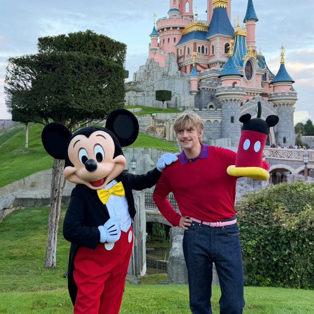 Ο Gustaf Westman συναντά τον κόσμο της Disney: Τα πρώτα items μιας ανατρεπτικής συνεργασίας