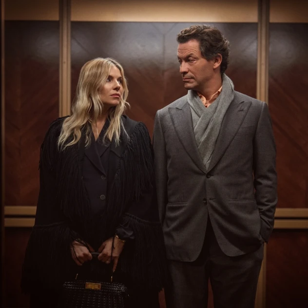 Η Sienna Miller και ο Dominic West ενώνουν το βρετανικό χιούμορ τους σε ένα απολαυστικό Q&A