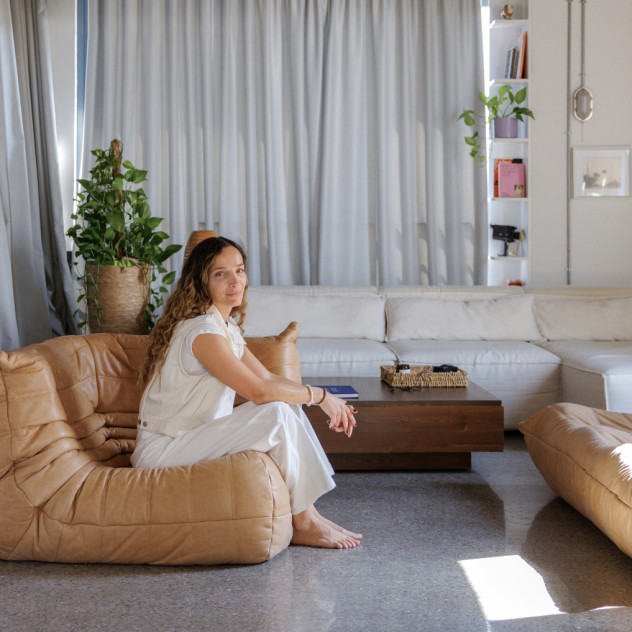 Doors Open: Σε ένα φωτεινό industrial loft στο κέντρο της Θεσσαλονίκης, η εικαστικός Φαίη Αλεξέλη ζει, εμπνέεται και δημιουργεί