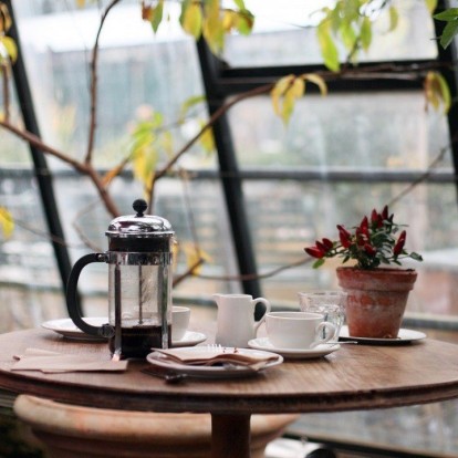 Τα καλύτερα coffee spots για διάβασμα και έμπνευση