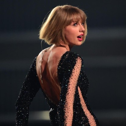 Η Taylor Swift ταξιδεύει με τον Ed Sheeran και τον Future