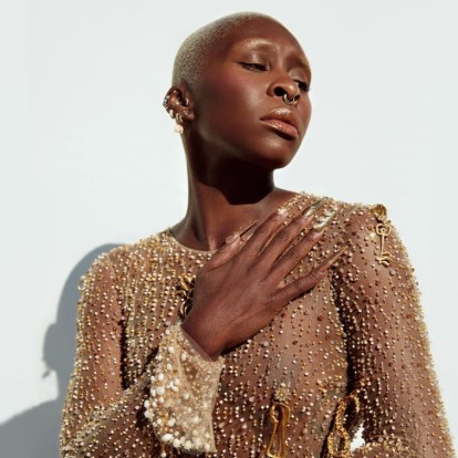 Cynthia Erivo: Απαντά σε ερωτήσεις με χιούμορ και ειλικρίνεια 