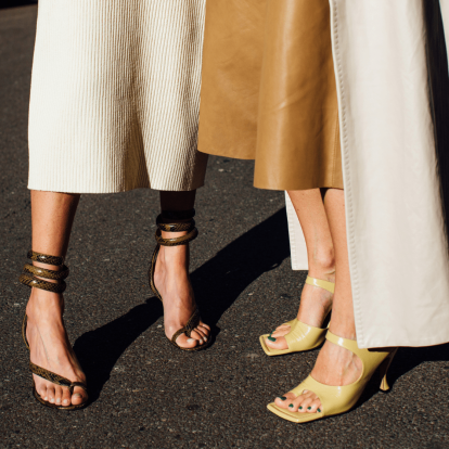 5 shoe designs για να συνδυάσετε τη maxi φούστα την άνοιξη 