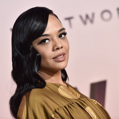 Tessa Thompson: Ανοίγει τα χαρτιά της για το καλλιτεχνικό της σύμπαν 