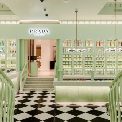 Prada Caffè: Το νέο πολυτελές spot στο Harrods άνοιξε χθες τις πόρτες του