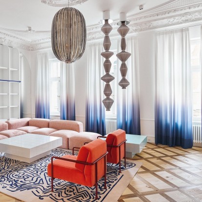 Ένα αριστουργηματικό, ονειρικό διαμέρισμα που συνδυάζει ιστορία και τολμηρό, μοντέρνο attitude