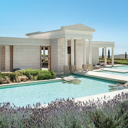 To Amanzoe στην Πελοπόννησο συμπληρώνει φέτος 10 χρόνια επιτυχημένης πορείας