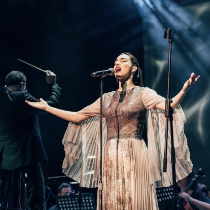 Τhe Talks: Mε την τραγουδίστρια Σοφία Μανουσάκη 